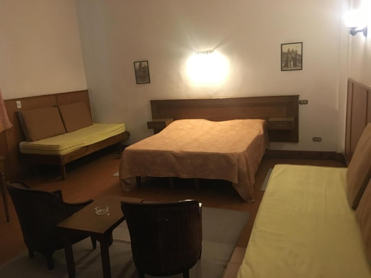 Pension Roma Kair Zewnętrze zdjęcie